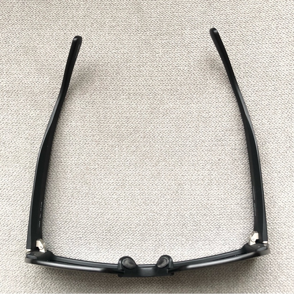 Alo Yoga Stunner Sunglasses Black - Picture 6 of 11